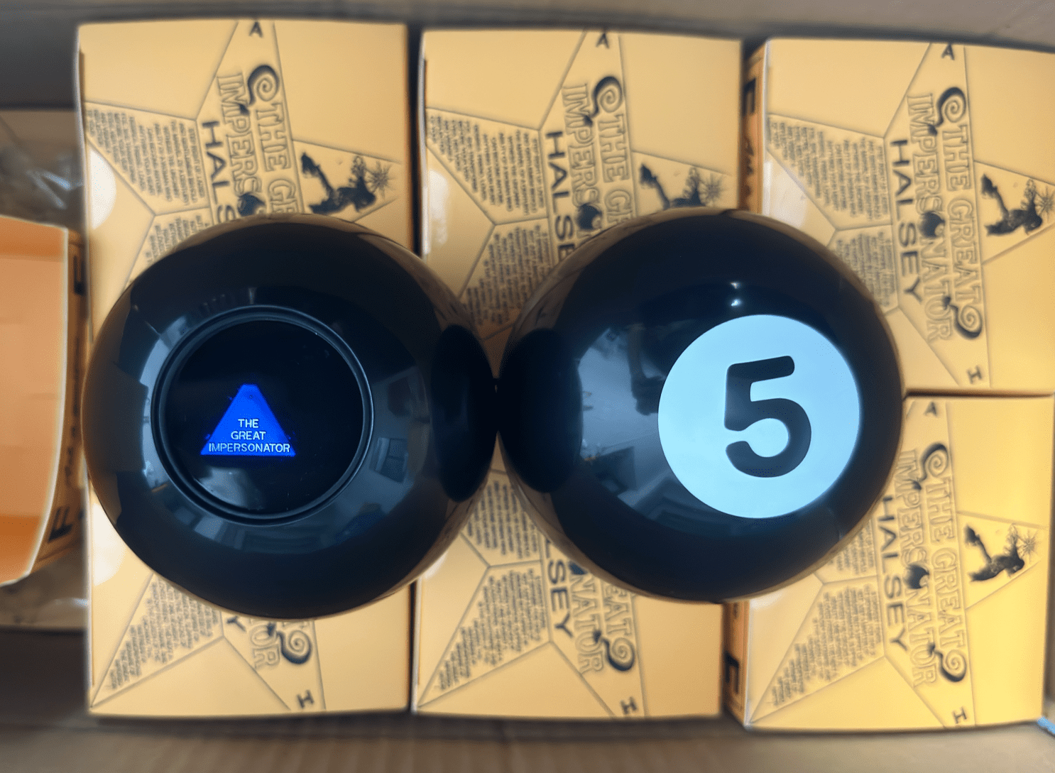 5000 magic 8 balls